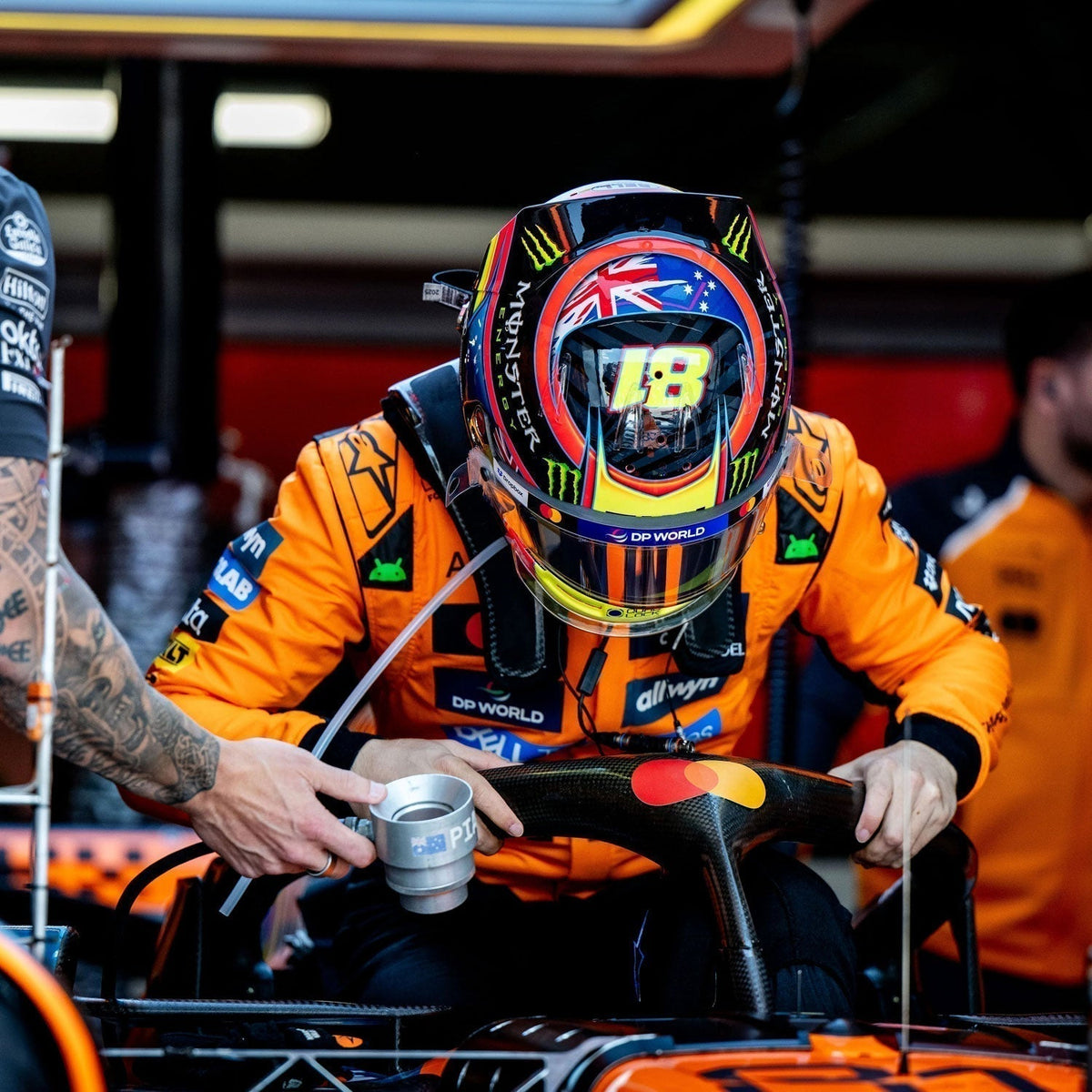 Oscar Piastri 2025 season racing costume, shown as a complete two-layer racing costume ready for fans and karters. Perfect grand prix attire for fans who want a race-ready look at the circuit or at home.